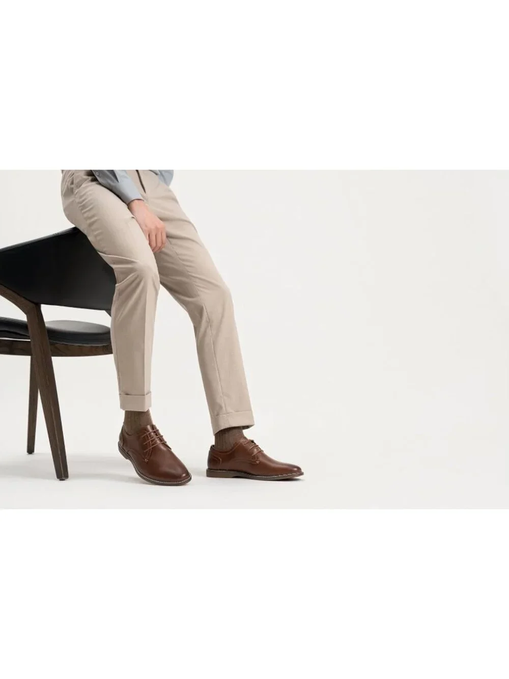 Men's Classic Brown Faux Leather Casual Dress Shoes Retro Business Classic